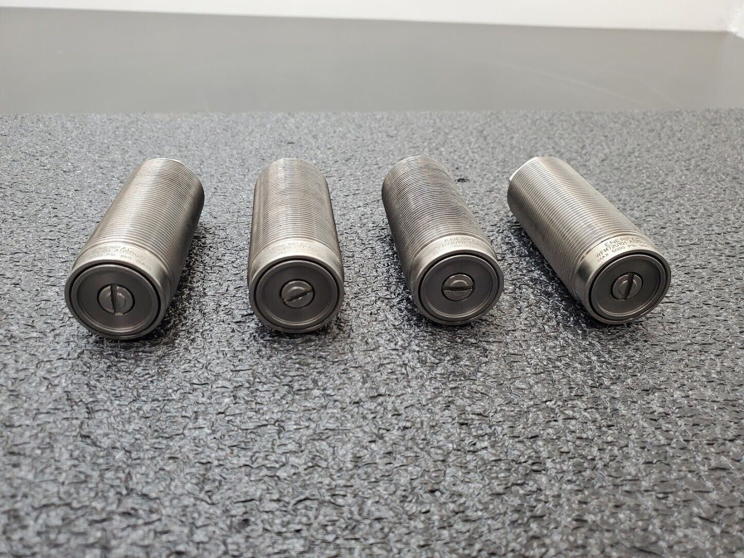 4x Enerpac WFM72 7 kN 9.9mm Stroke Work Support Manifold Mount Hydraulic 5000PSI