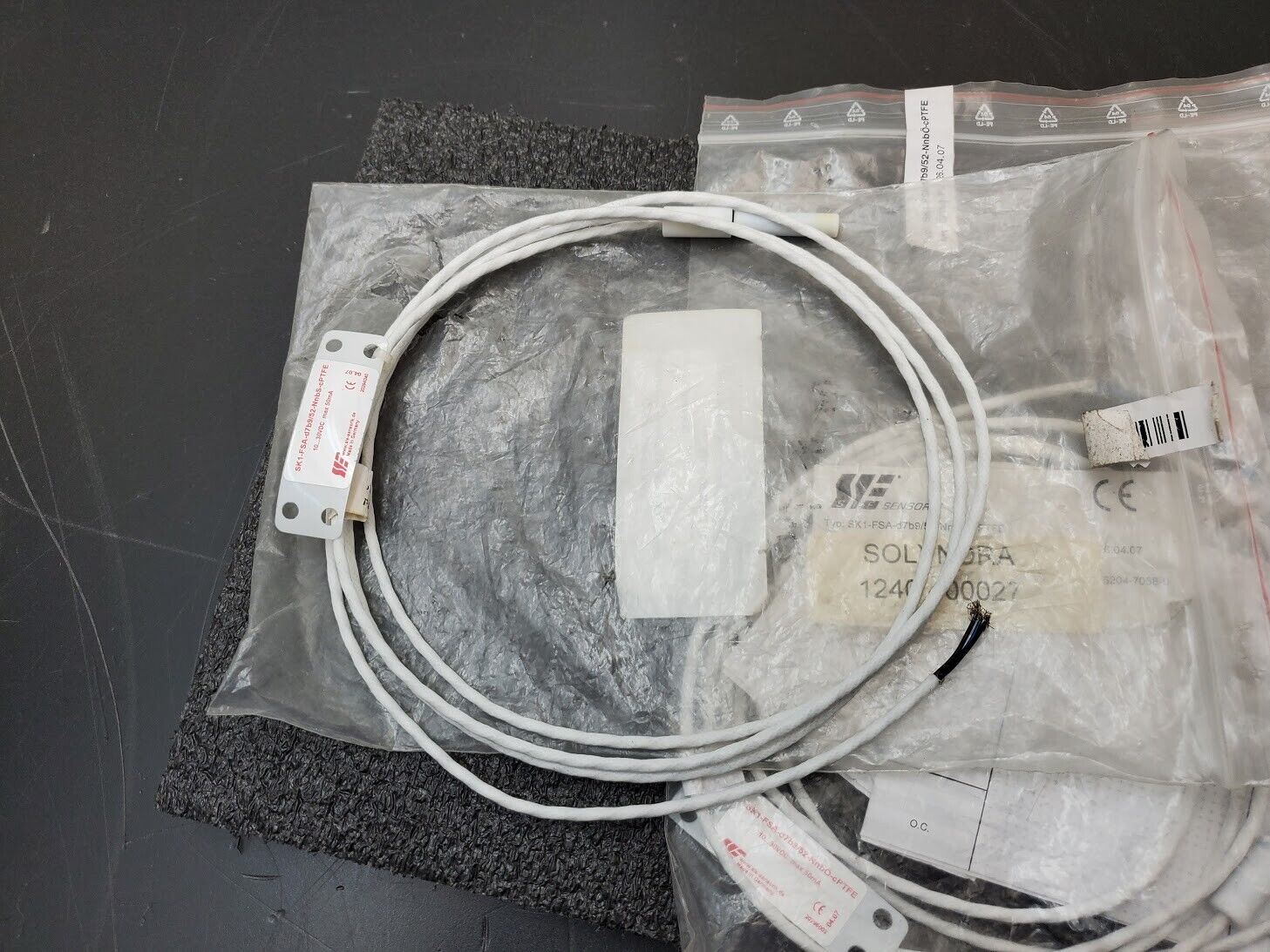 3x SENSORIK Capacitive Level Proximity Sensor SK1-FSA-d7b9/52-NnbS-cPTFE 3 Wire