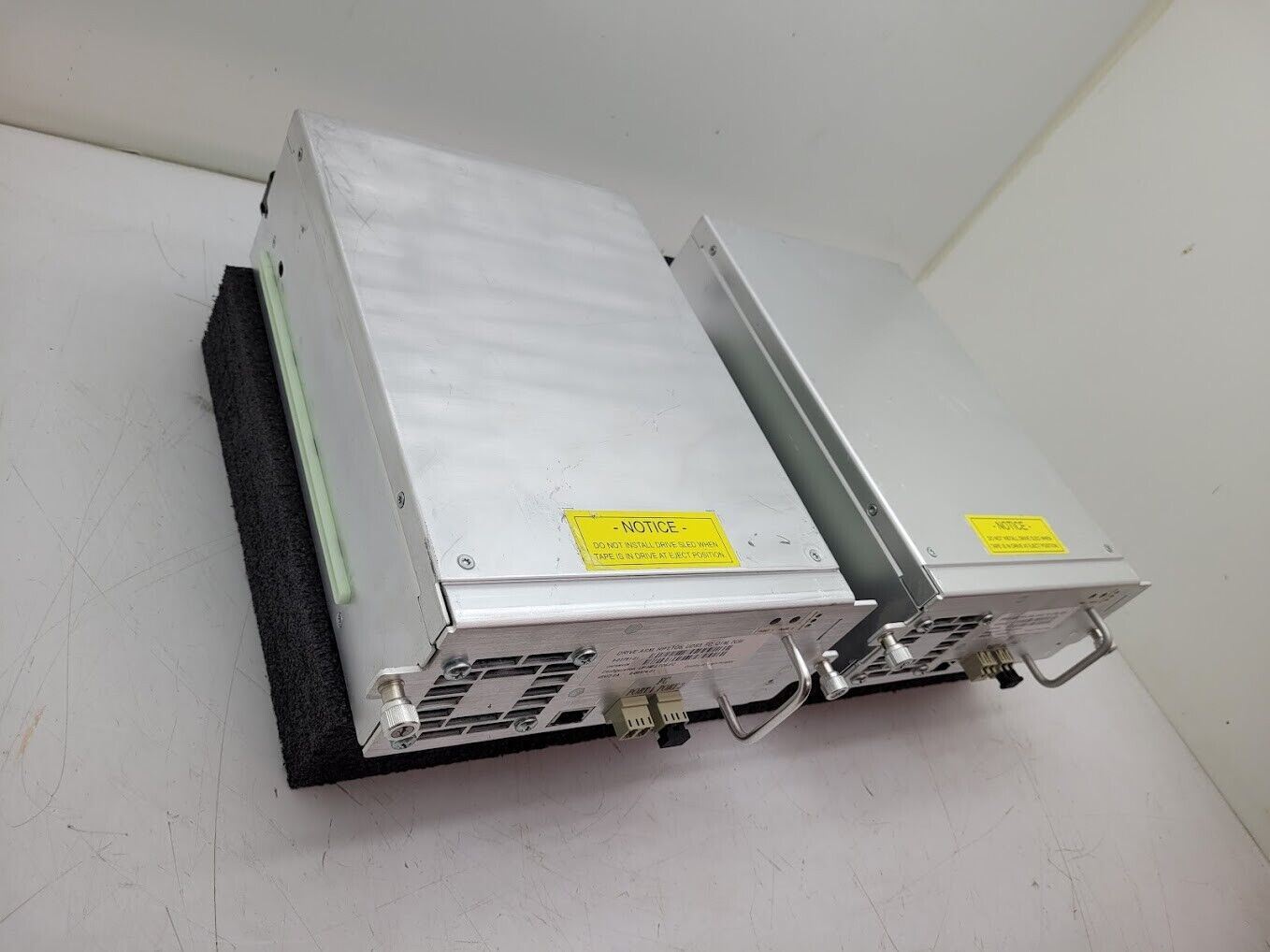 2x Quantum/HP LTO6 FC TAPE DRIVE 8Gb for I500/I2000/I6000 8-00976-01