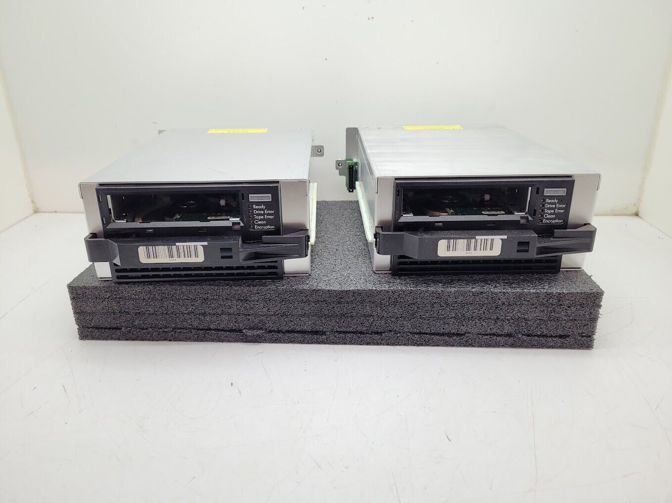 2x Quantum/HP LTO6 FC TAPE DRIVE 8Gb for I500/I2000/I6000 8-00976-01