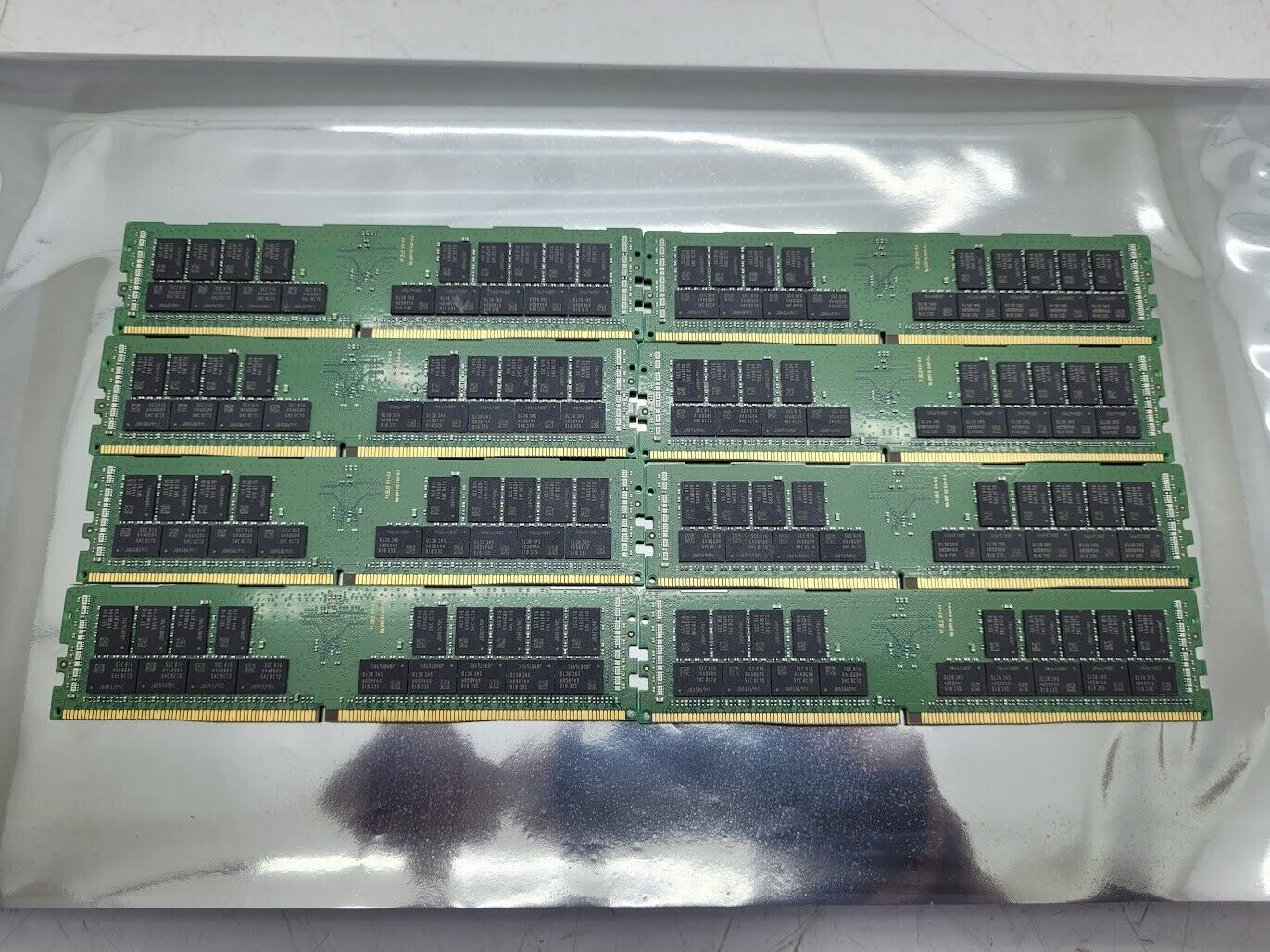 256Gb Samsung 8x 32GB DDR4 2666MHz RDIMM ECC REG RAM Memory M393A4K40CB2CTD7Q