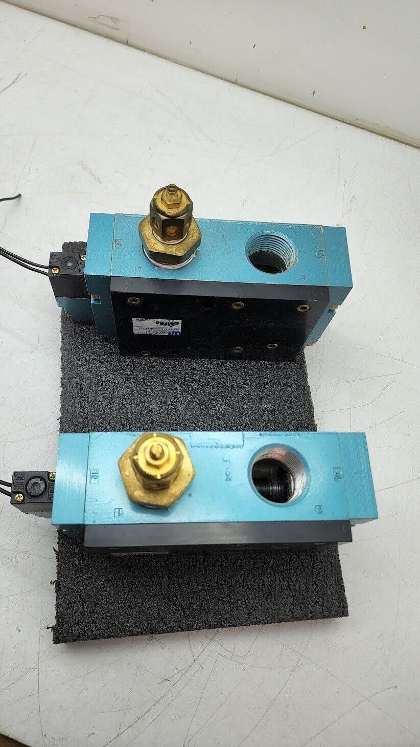 2x MAC Pneumatic Air Solenoid Control Valve 24VDC 67A-C1-BAB-DM-DDAA-1BA 1" NPTF