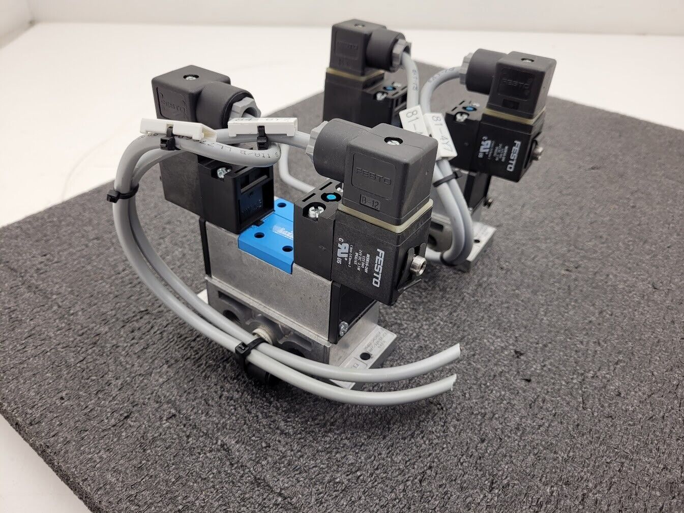 2x Festo Dual Pneumatic Valve Block JMN1DH-5/2- D-1-S-C 159717 -13-230 psi INPUT