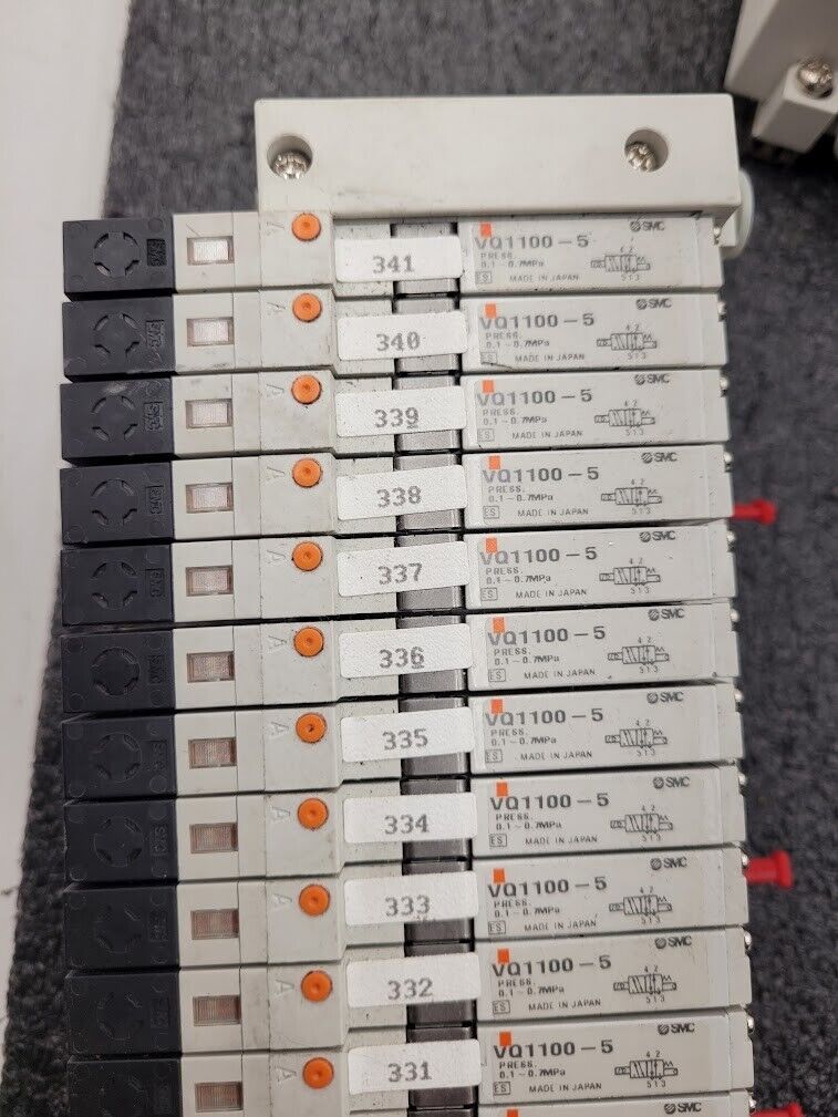 3x SMC Pneumatic Valve Block Solenoid Manifold 24VDC 38 Valves Total Lot D