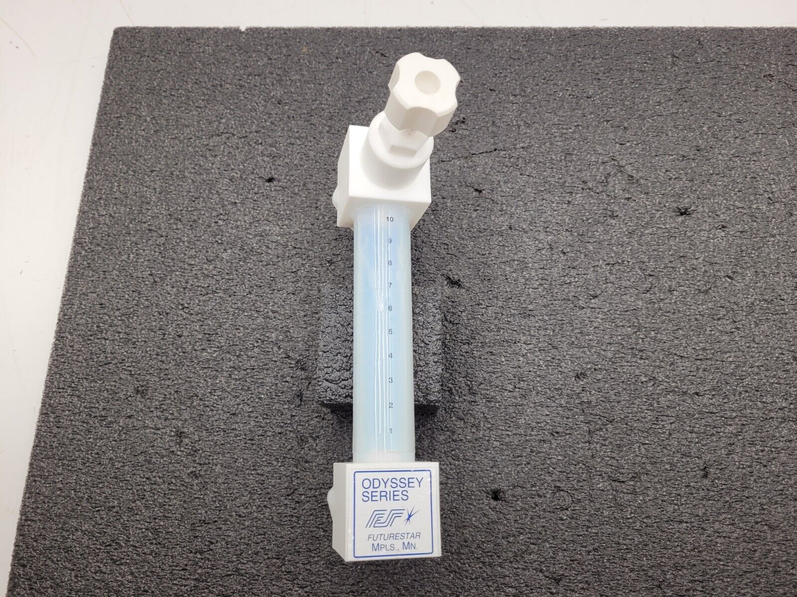 3x FutureStar 218-005, 220-010 Odyssey Series High Purity Fluid Flow Meter 1/4"