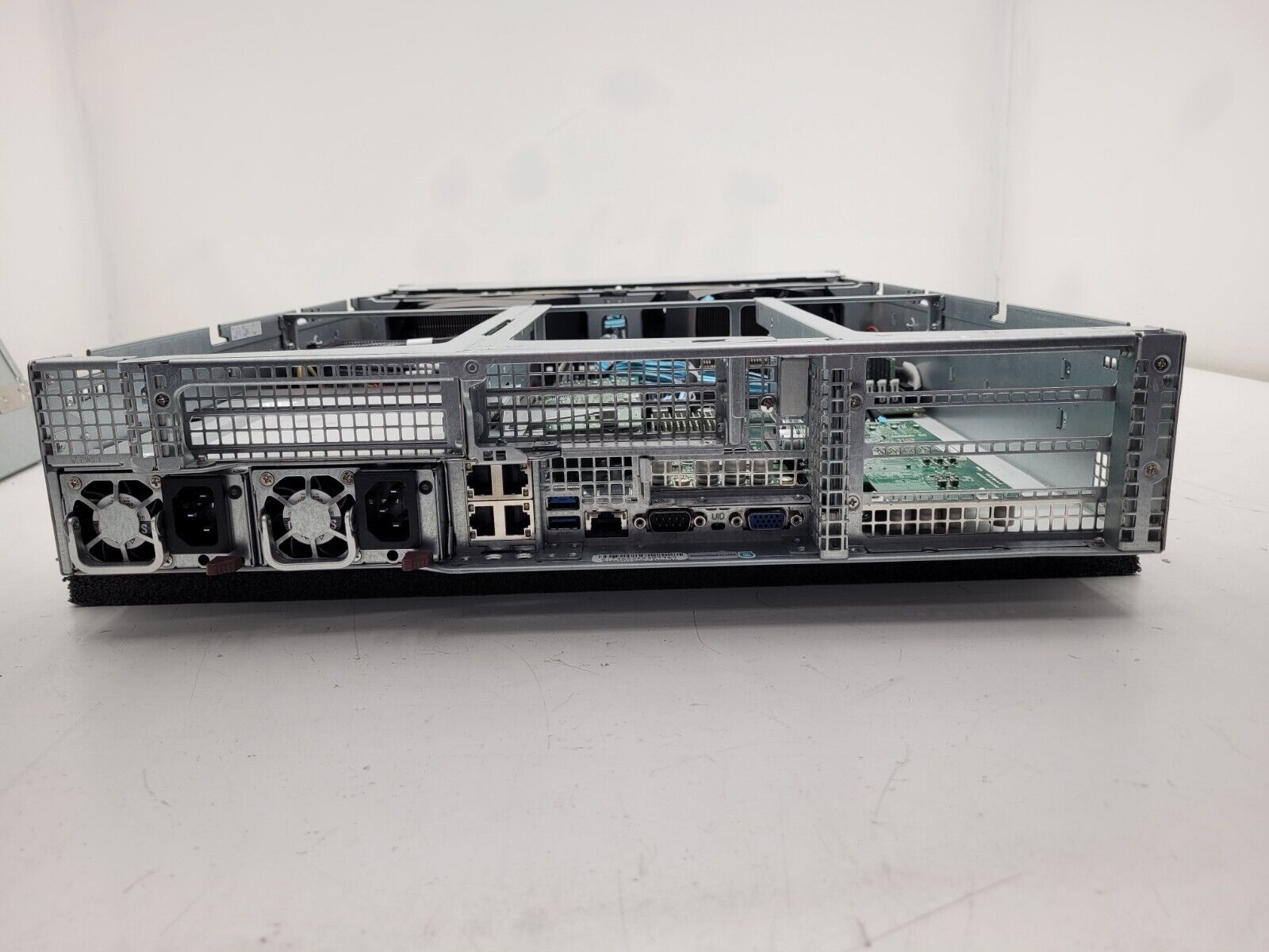 2U Server 24 Bay SFF X10DRU-i+ 4x NVMe 2x Intel E5-2630 V3 16 Core 128GB