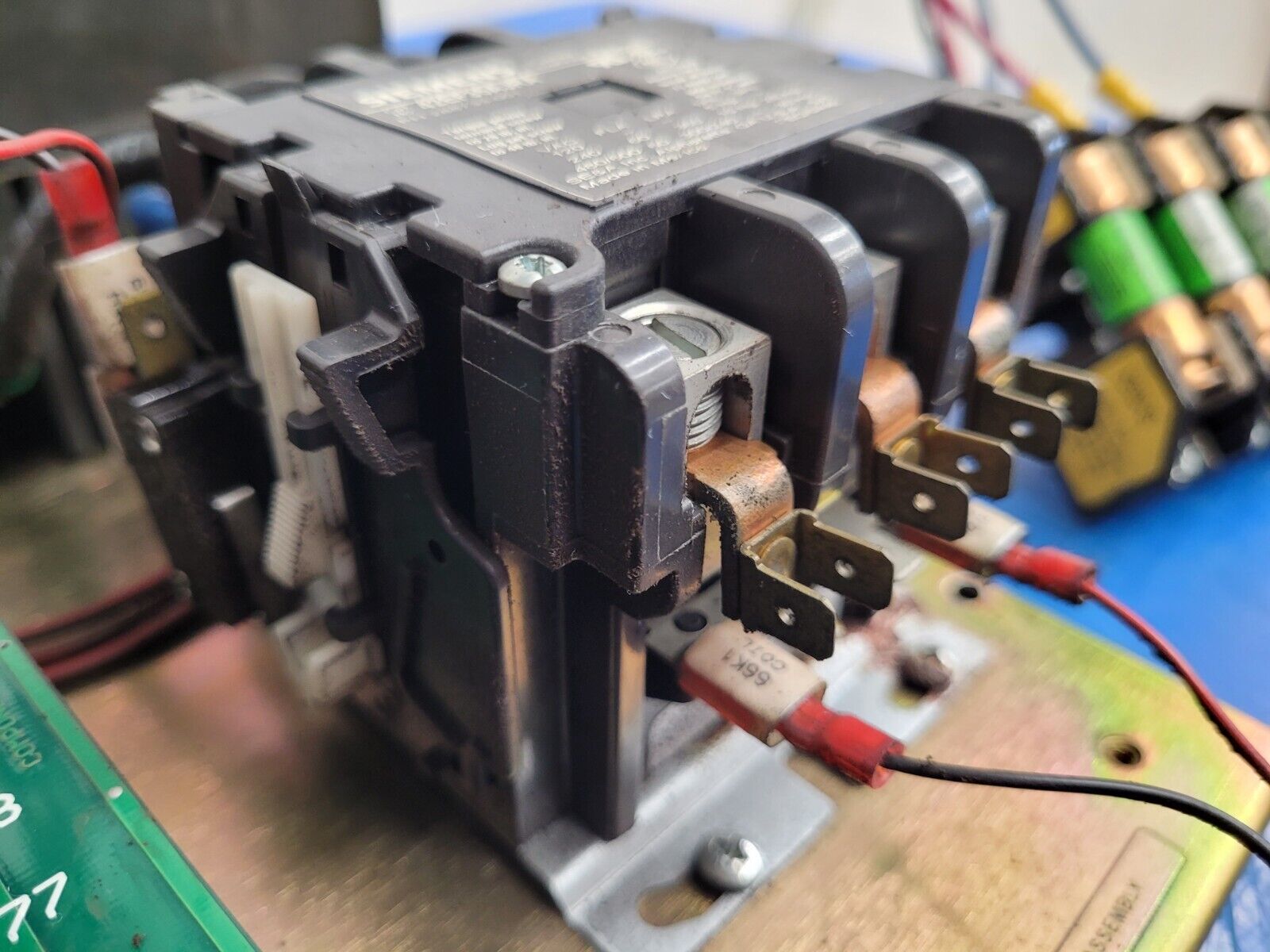 2005 Haas CNC VF-2SS Fuse Breaker Contactor Control 4075H Intact Working Tested