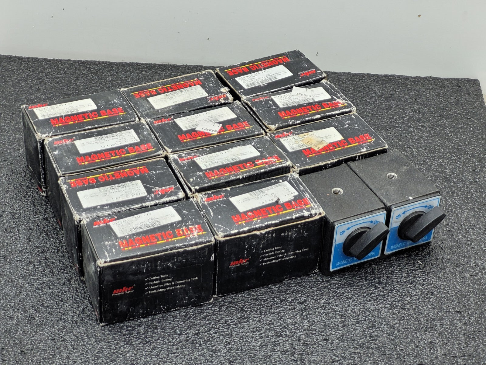 13x CEN-TECH 5646 Magnetic Base Multi Position Magnet On/Off Micrometer Holder