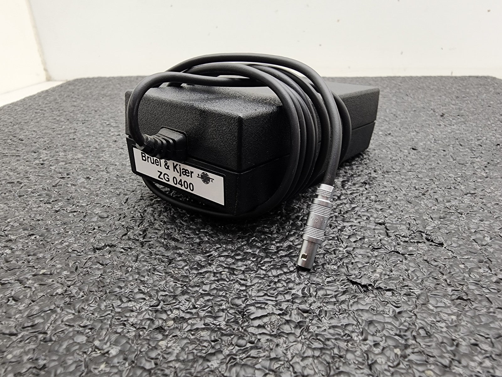 100-240VAC Adapter For Bruel Kjaer B&K ZG 0400 0426 2250 2270 2690 Lemo FFA.00