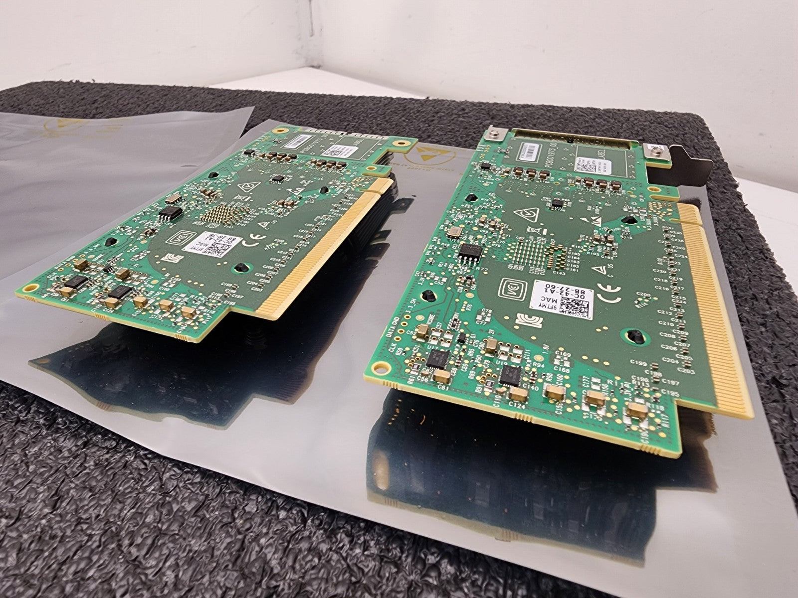 2x Dell ConnectX-5 CX516A Dual-Port 100GbE QSFP Network Adapter Dell P/N: 09FTMY