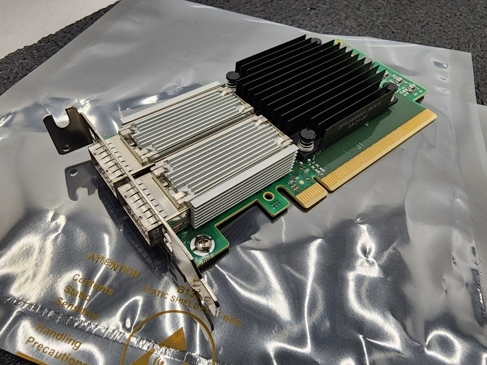 2x Dell ConnectX-5 CX516A Dual-Port 100GbE QSFP Network Adapter Dell P/N: 09FTMY