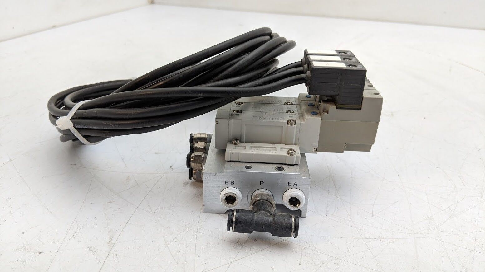 3x SMC SY5140-5DZ Base Mount Solenoid Valves 0.15~0.7MPa 5 Port 2 Position 24VDC