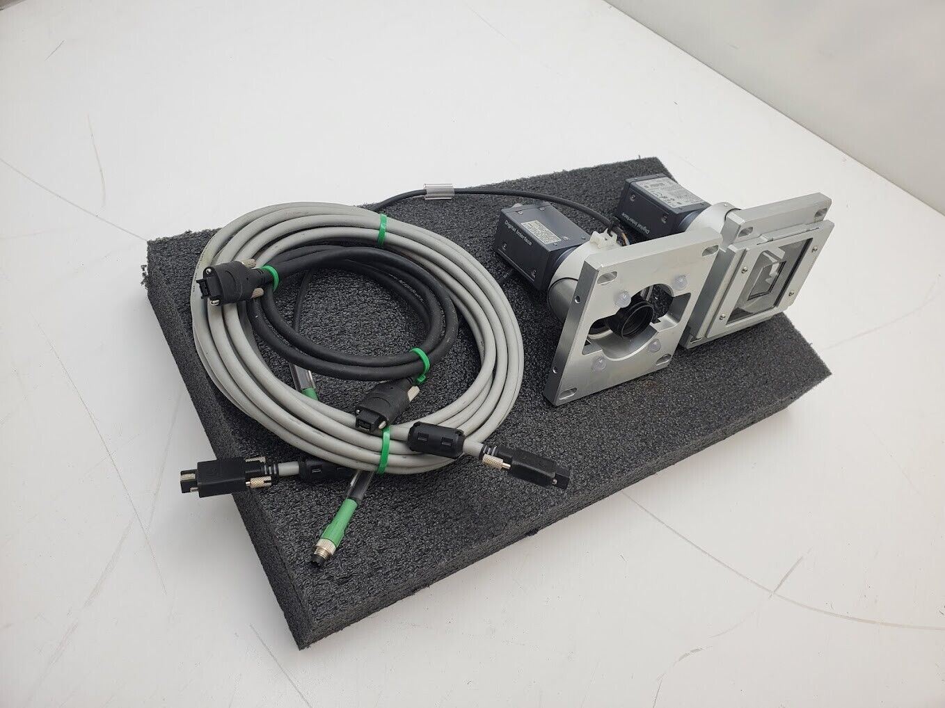 2x SONY XCD-V60 Industrial Black and White Camera 300k pixels Tamron 1:2.8 50mm