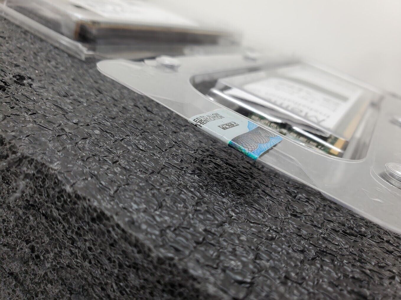 32Gb 4x8GB HP 500205-071 RAM Memory 2RX4 PC3-10600R Factory Sealed New In Box