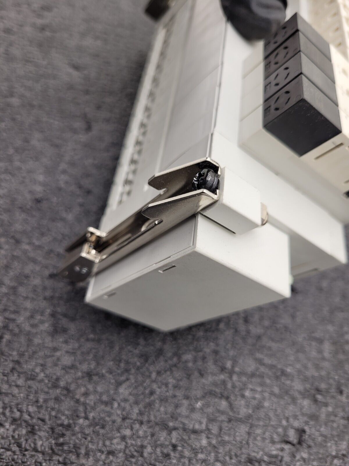 2x SMC Valve Block Solenoid Manifold VQ1200-5 VQ1100-5 24VDC 30 Valves Lot C