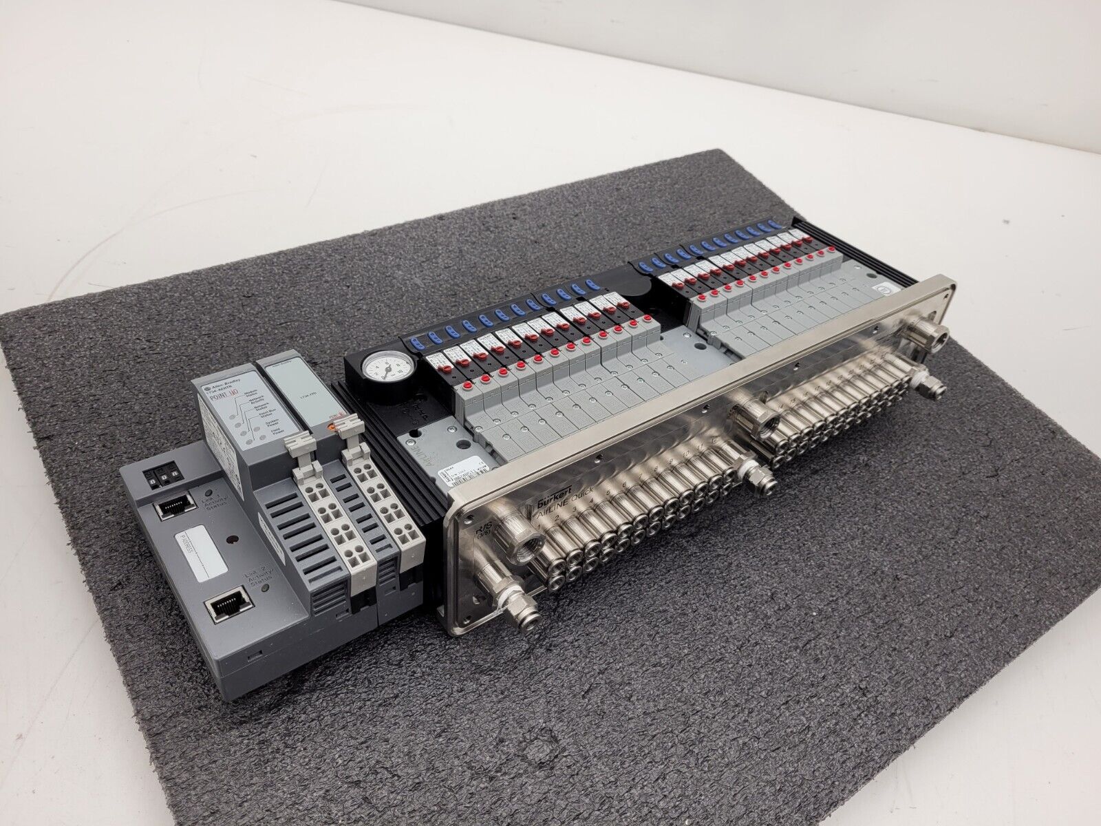 24x Valve Burkert AirLINE 8644 6524C 24VDC Pneumatic Solenoid Controlled Block