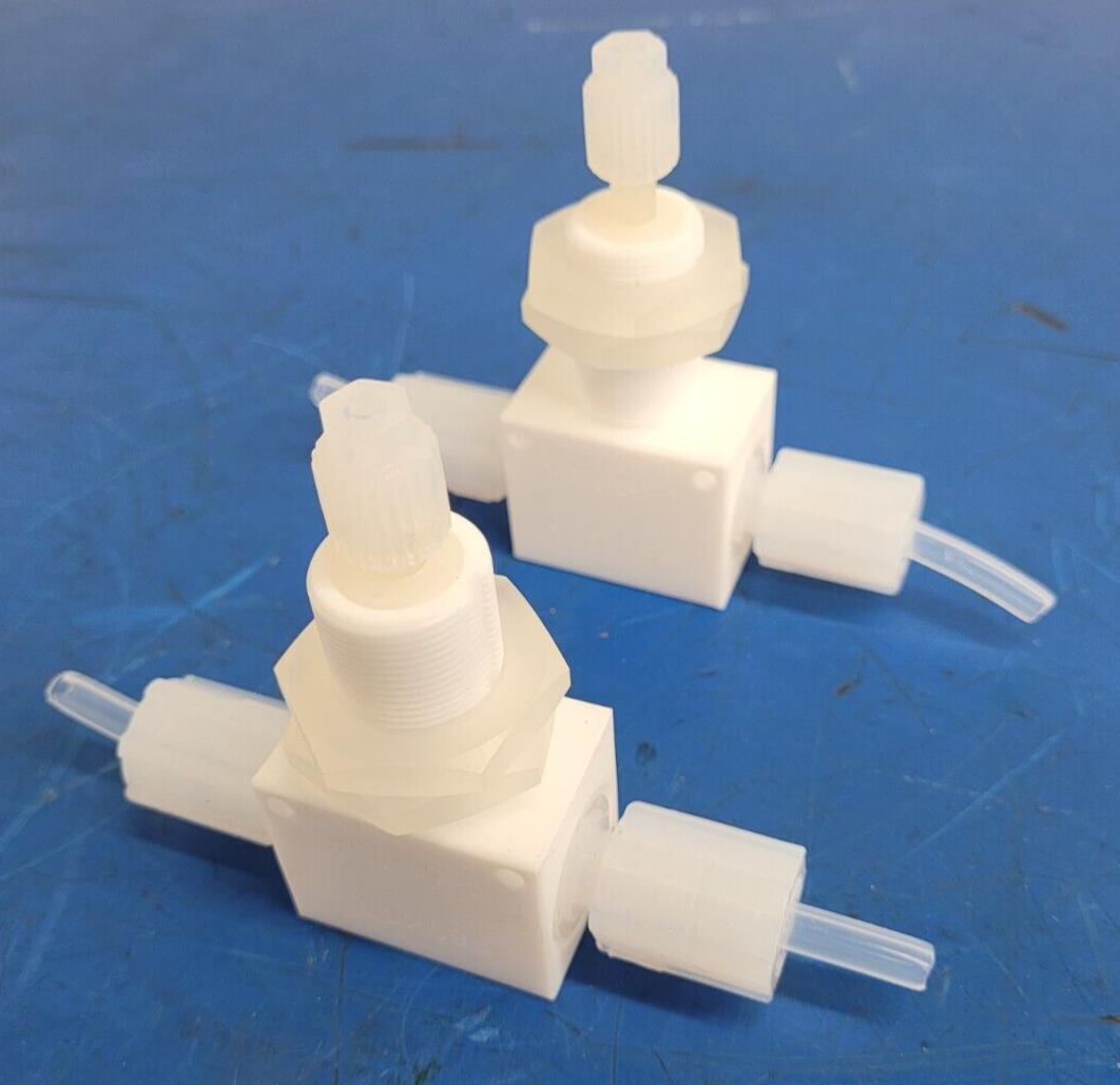 2x Entegris Fluoroware NV410-04F-1  Manual Regulator Valve 1/4" Flaretek Fitting