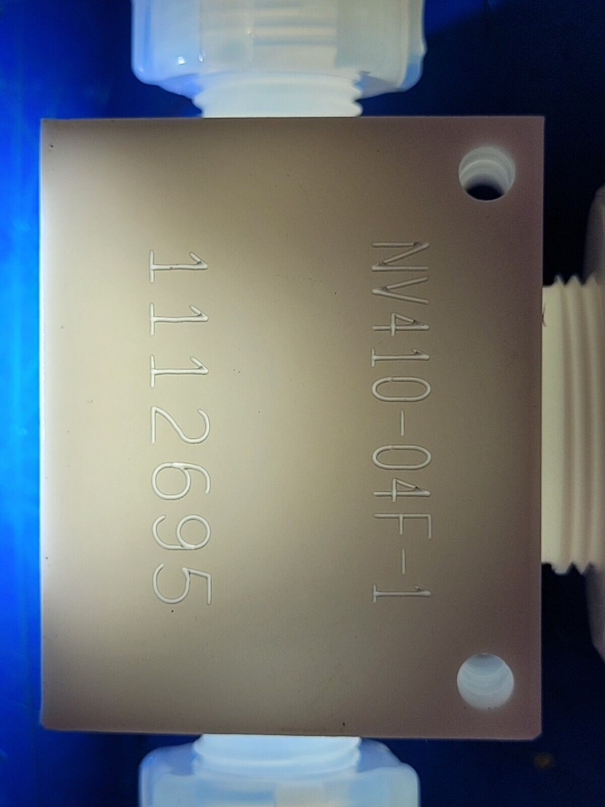 2x Entegris Fluoroware NV410-04F-1  Manual Regulator Valve 1/4" Flaretek Fitting