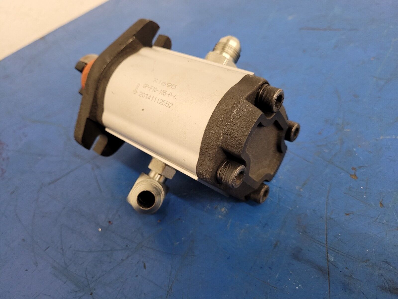0.82 cu in Dynamic GPF10135PC Hydraulic Pump 9-7772-B GP-F10-135-P-C
