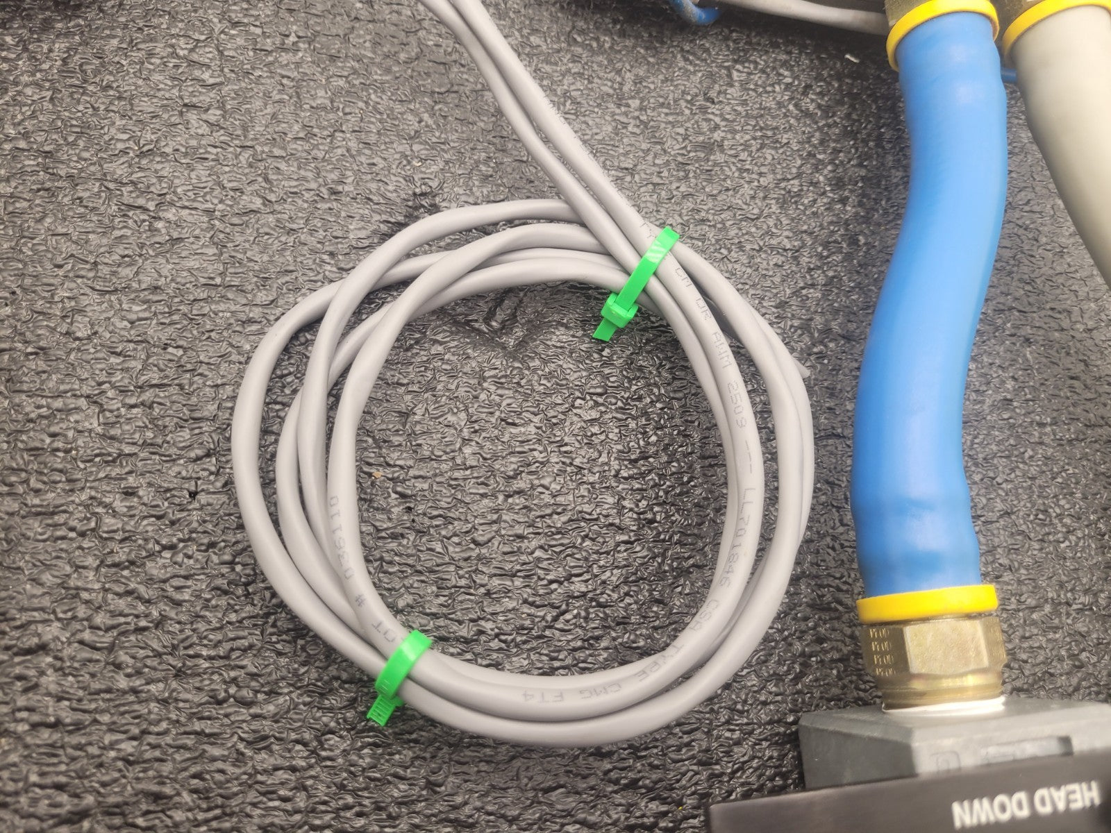 2x NORGREN  K81FA00KV3KV32W2 24VDC Dual Soleoid Valve 150 PSIG w/ 2 Regulators