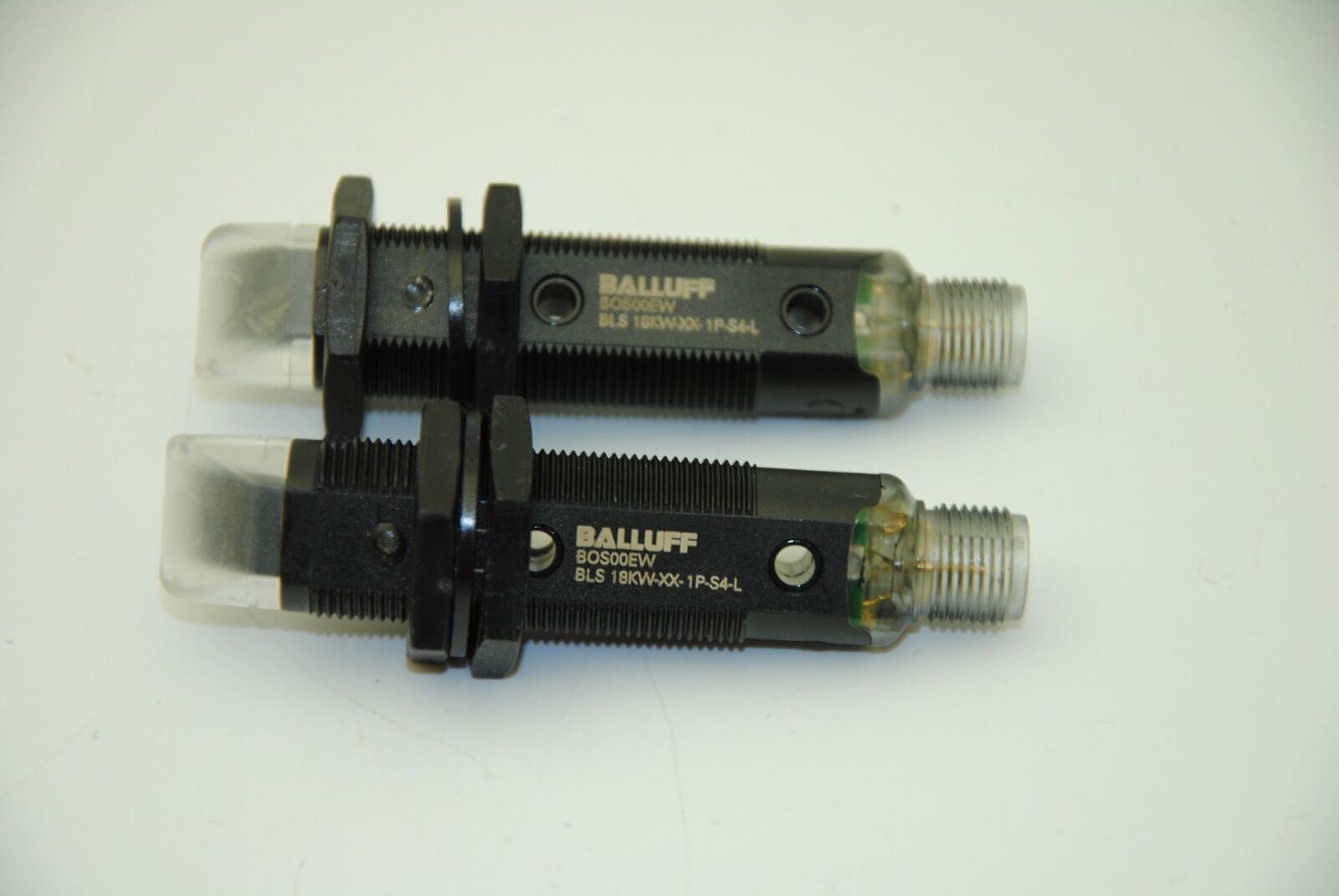 2x Balluff BOS00EW BLS 18KW-XX-1P-S4-L 10-30VD Photoelectric Sensor 15 Meter