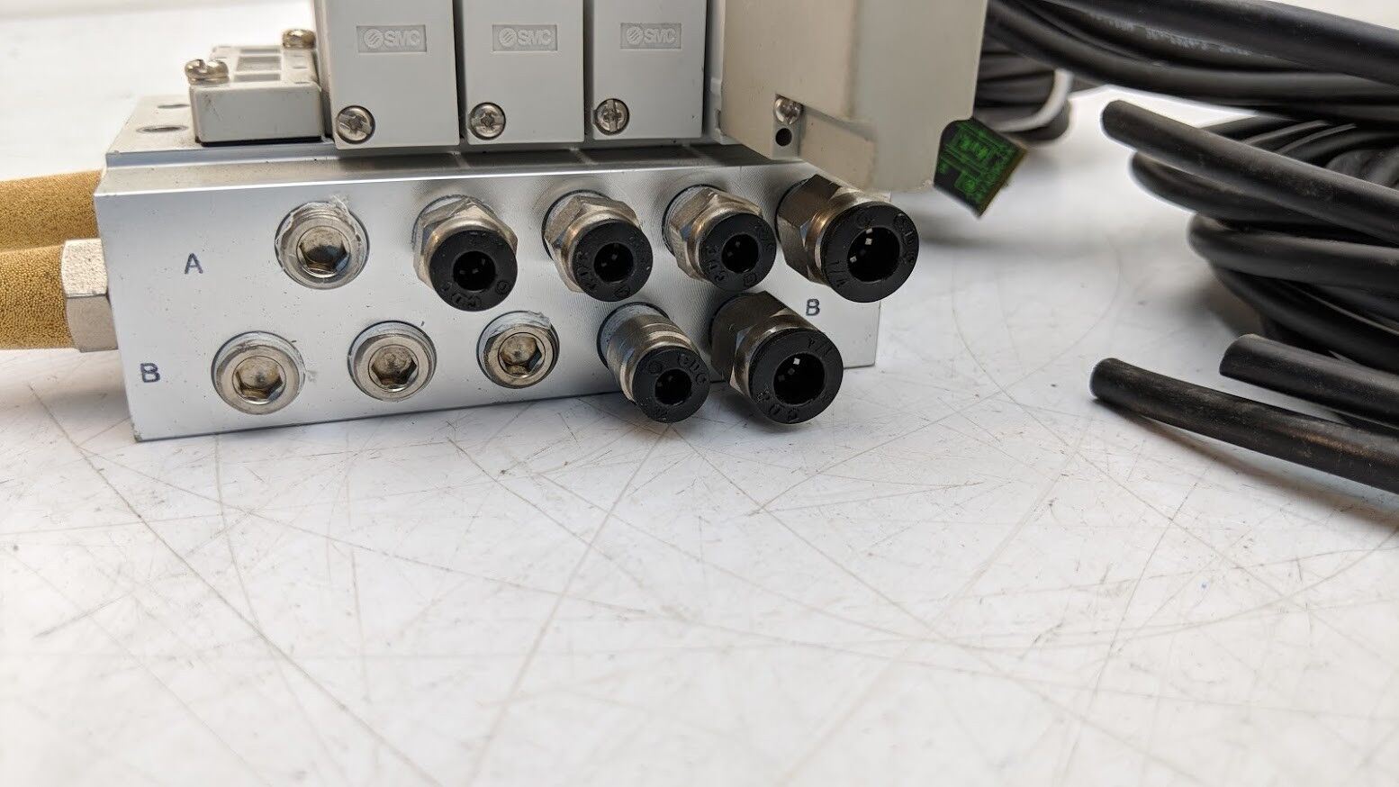 4x SMC SY5140-5DZ, SY5340-5DZ Base Mount Solenoid Valve 5 Port 2-3 Position 24V