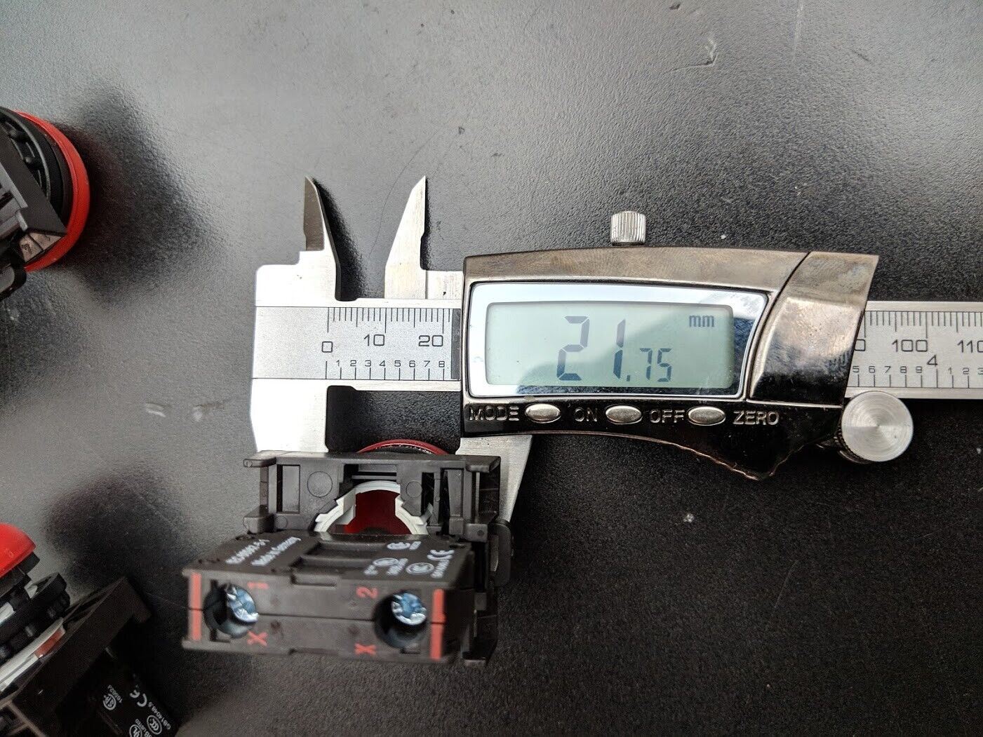 4x Eaton Industrial Machine Red LED Panel Light M22-LED 12-30VAC 5-14mA 22mm