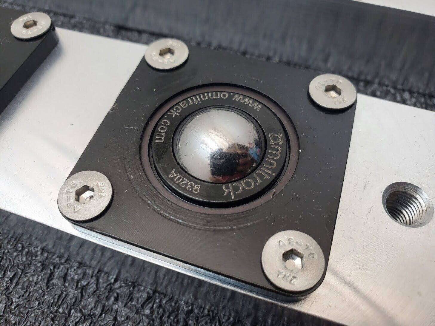 2x Omnitrack 9320a Roller Ball Track SS Stainless Steel Ball Bearing Omni Roller