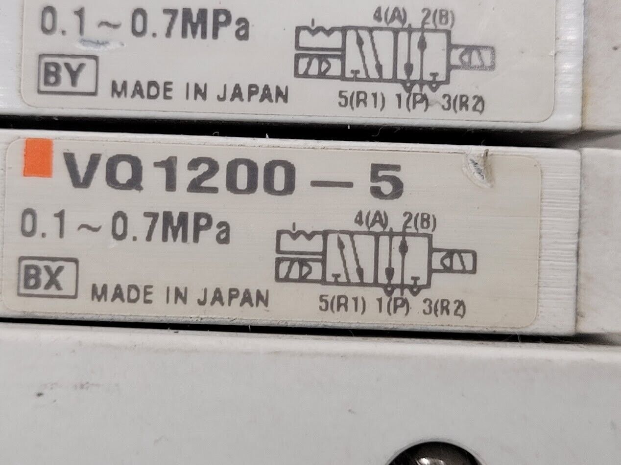 2x SMC Valve Block Solenoid Manifold VQ1200-5 VQ1100-5 24VDC 30 Valves Lot B