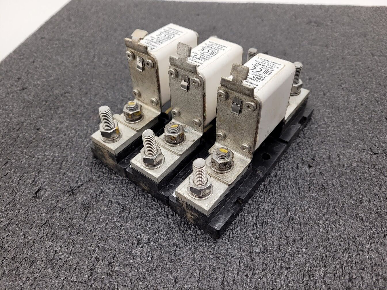 3x Bussmann 170M4833 High Speed Square Body Fuse + Holder 200A 1000VAC 170H1007