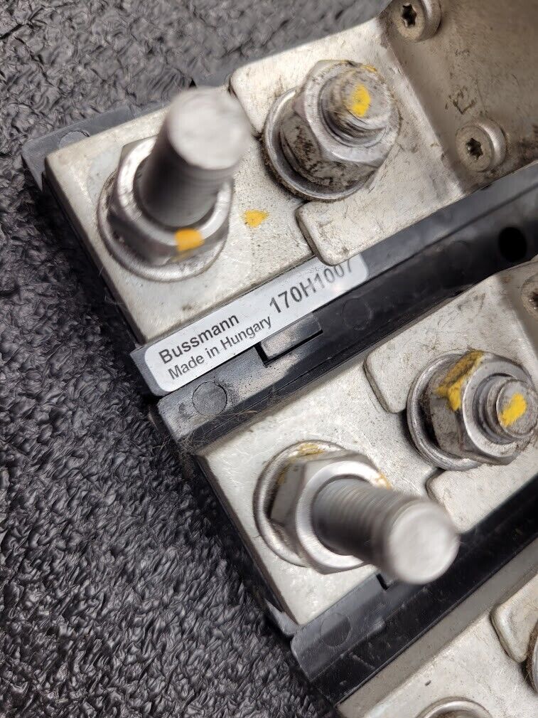 3x Bussmann 170M4833 High Speed Square Body Fuse + Holder 200A 1000VAC 170H1007