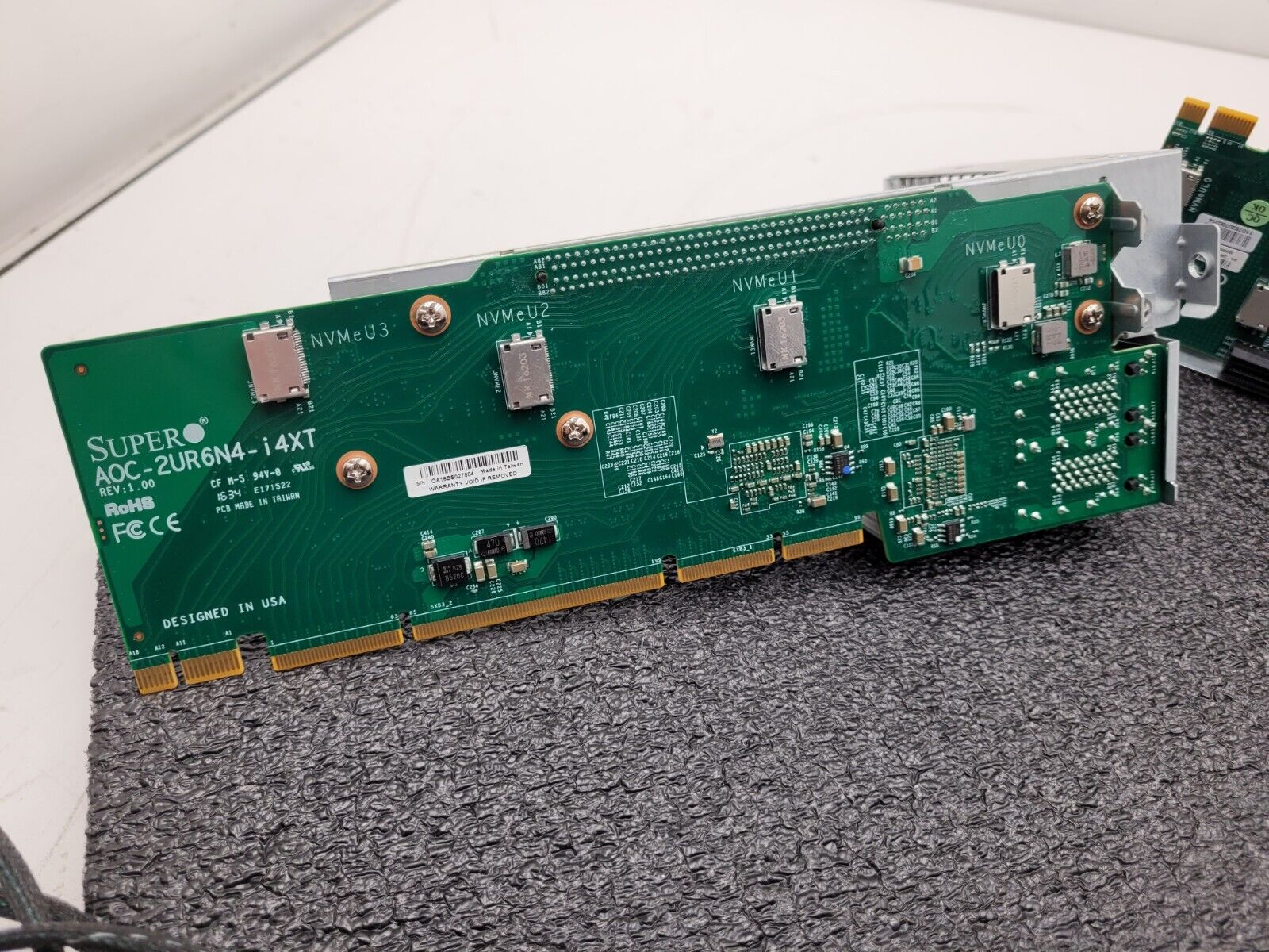 2x SuperMicro Riser Boards and 8x OCuLink Cables AOC-2UR6N4-i4XT and RSC-U2N4-6