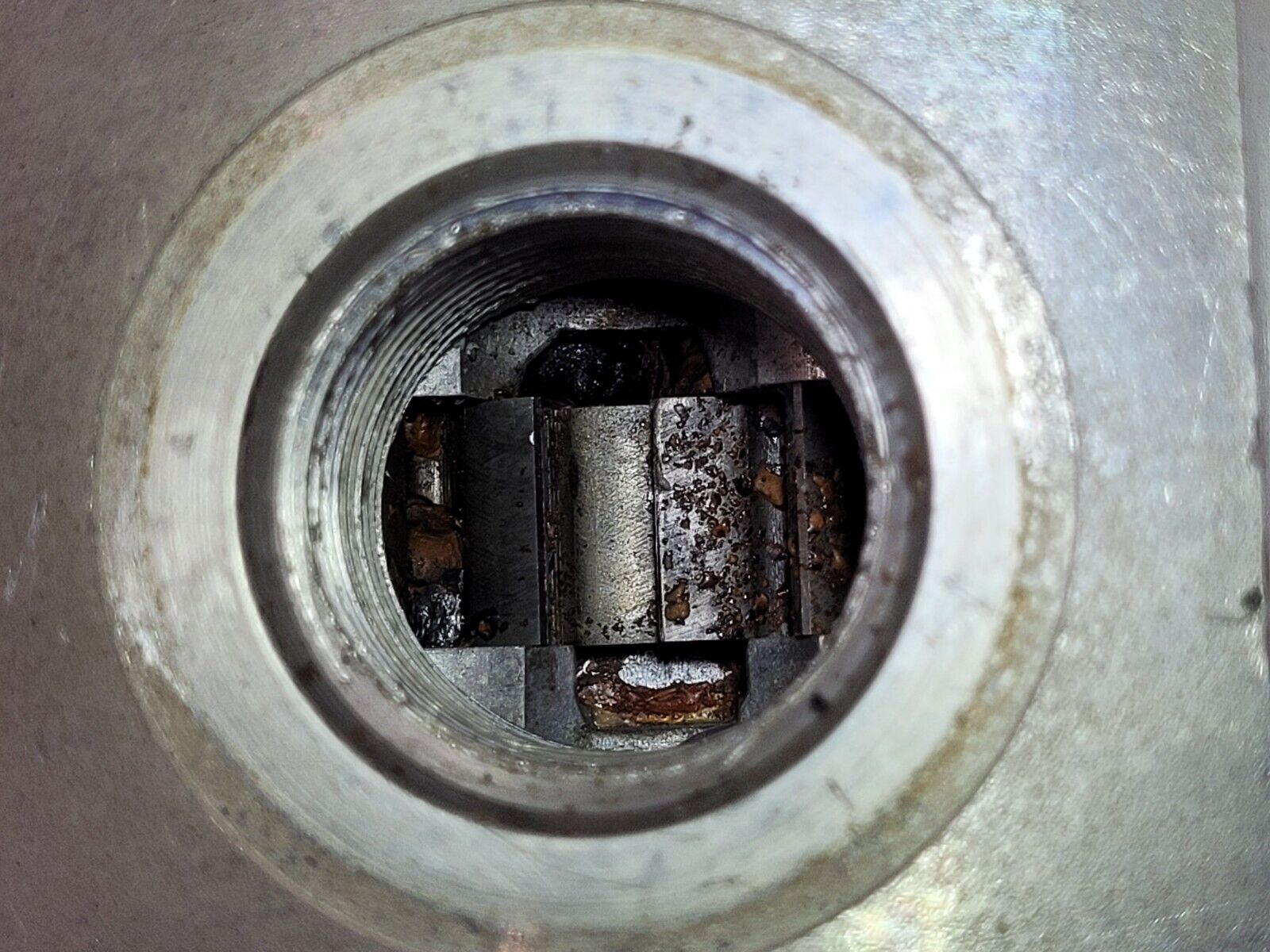 0.48 cu in Dynamic GPF2008PC Hydraulic Pump Some Corrosion On Gears 71010