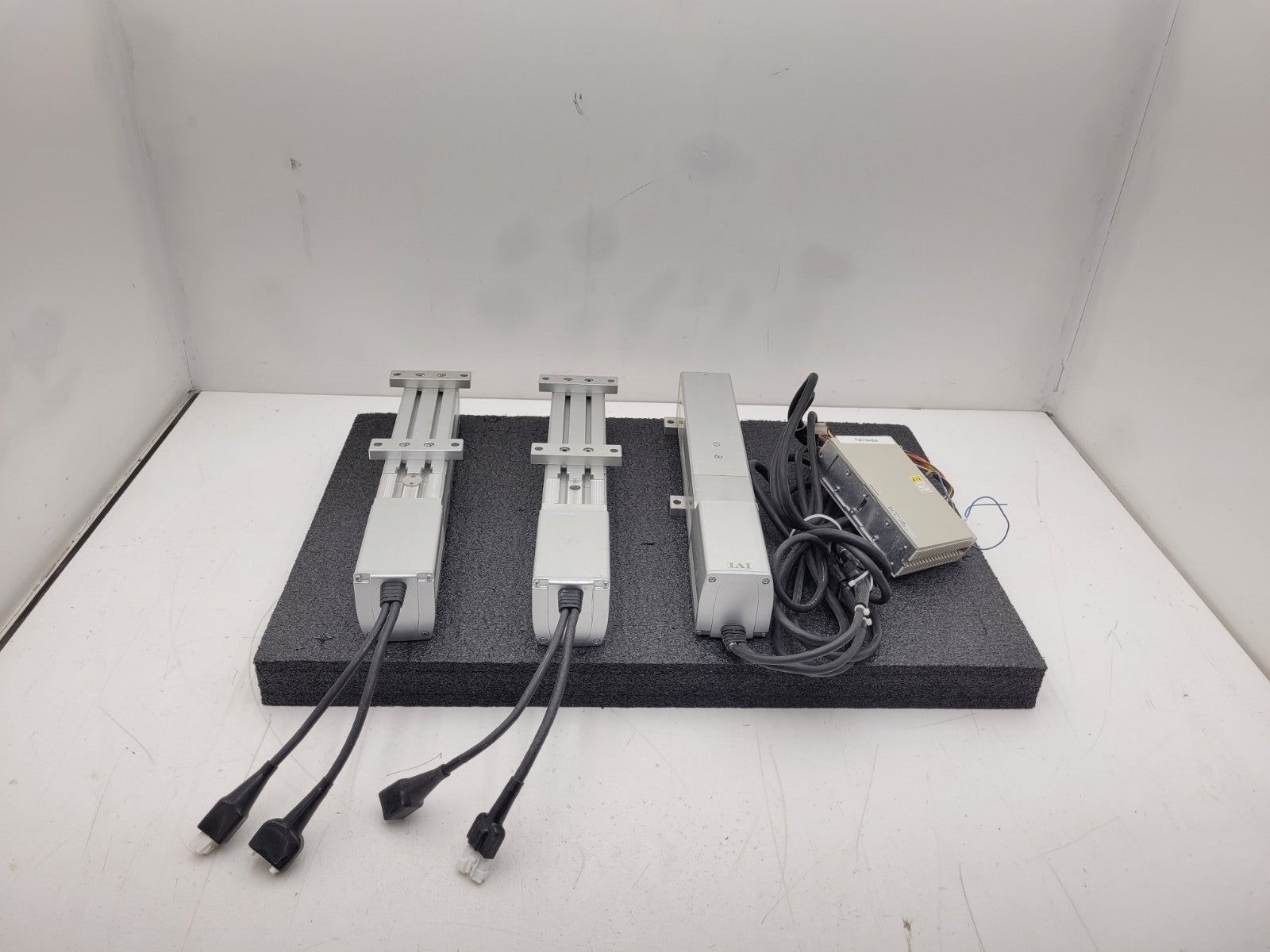 3x IAI Robo Cylinder RC-RMA-L-150-S-B-F T-AQ Linear Actuator 100mm Stroke 24V