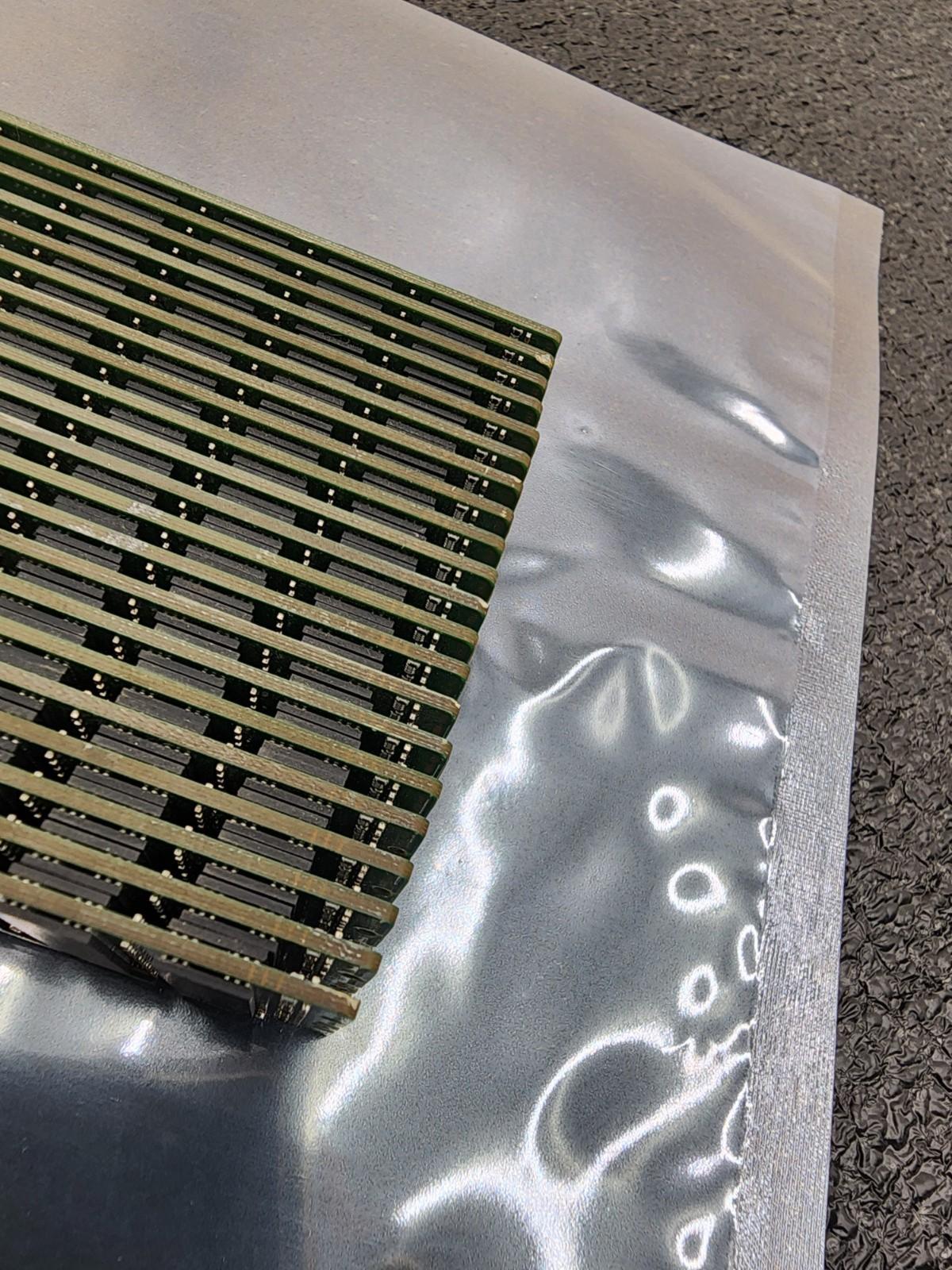 21x D4-64QT405SV-15 Ventura 32GB PC4-17000 DDR4 2133MHz Registered ECC CL15