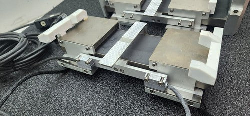Lot of 2 Lika Linear Magnet Motor Adjustable Width Grabber SMI5RL13 Encoder 1-3"