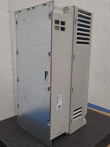 Allen Bradley PowerFlex 755 VFD AC Drive 20G11ND065AA0NNNN 2021 50HP 37kW 480VAC