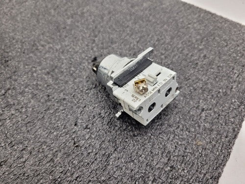 Lot of 19x Eaton Industrial On/Off Switch Lot EMO, Multipole 10250T Panel Mount