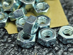 Lot of 200 Earnest Black Diamond 1/4-20 Grade 5 Hex Nuts Zinc Clear Plated