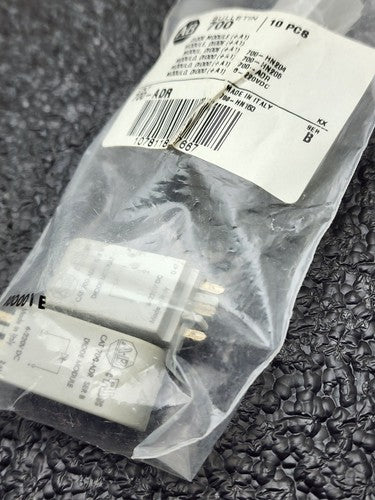 Lot of 27x 700-AV3R 700-ADR 700-ADL1R Diode Indicator Light Relay Module