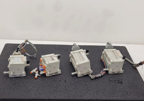Lot of 4 SMC VQ1100-5  Solenoid Valve Blocks 24 Valves DIN Rail Mount DB25 Lot F