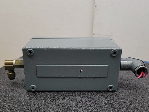 Allen Bradley 836-C7J Pressure Control Switch Bulletin 836 Series B Adjustable