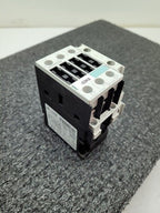 Siemens Contactor 3RT1025-1B..0 G/140411 E05* NQ140224 Auxiliary Contact