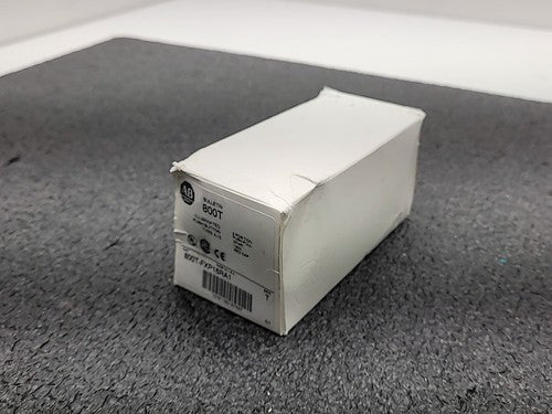 Allen Bradley 800T-FXP16RA1 Illuminated Push Button Red 2 Position Push Pull