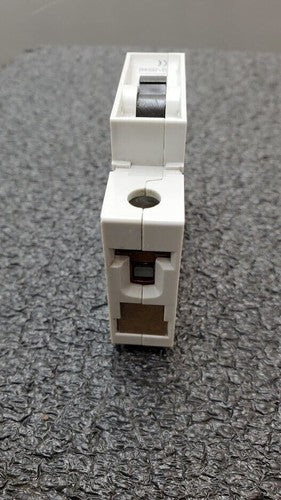 SIEMENS 5SX2 CIRCUIT BREAKER 5SX21 D16 1-Pole  ~230/400V 277 VAC