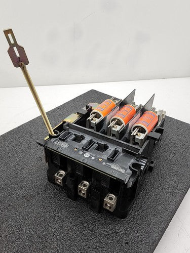 Allen Bradley 1494V-DS200 Ser B Fused Disconnect Switch 3 Pole 3PH 200A 600VAC