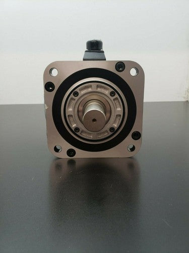 New Yaskawa AC Servo Motor SGMG-20ASB New 2Kw 200V 18.5 A