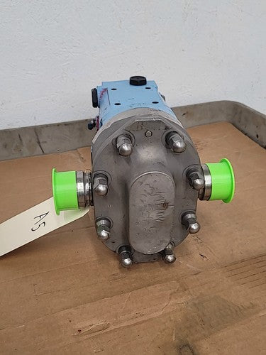 Waukesha SPX 018 U1 Rotary Positive Displacement Pump 1.5" Stainless Steel A5