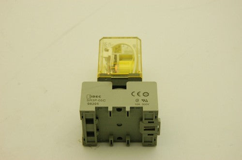 Idec RR3PA-UL AC230V Relay W/ SR3P-05C Socket Base 10A 300V Lot of 6