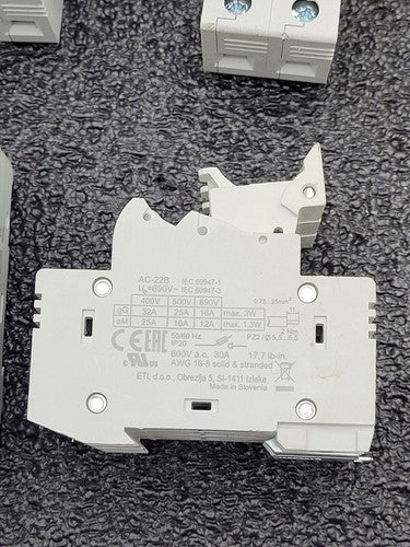 Lot of 8 ETI Fuse Holder EFD 10 1p 10 x 38 002540001 DIN Rail 3, 2 and 1 Unit